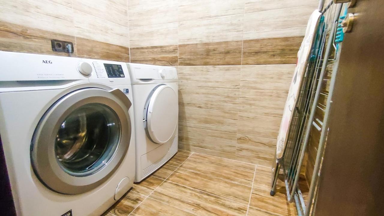 Апартаменти За Гости Делукс ブルガス エクステリア 写真